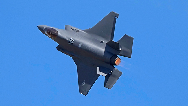 Auditor general finds F-35 costs soar amid project delays, pilot shortages